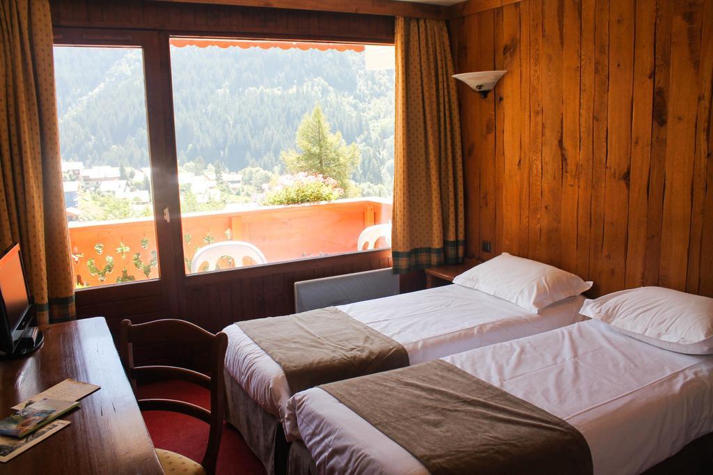 Hotel Ancolie - Champagny En Vanoise La Plagne Exterior photo